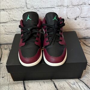 Kid’s Air Jordan 1 Low